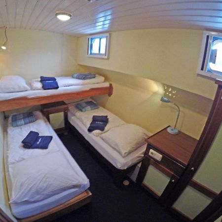 Botel Elodie Amsterdam Bagian luar foto
